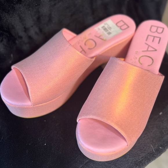 🩷🧡👡Beach by Matisse "Frosted Coral" Shimmer Chunky Platform Sandals
SZ 10 NWT🧡🩷 - Picture 13 of 14